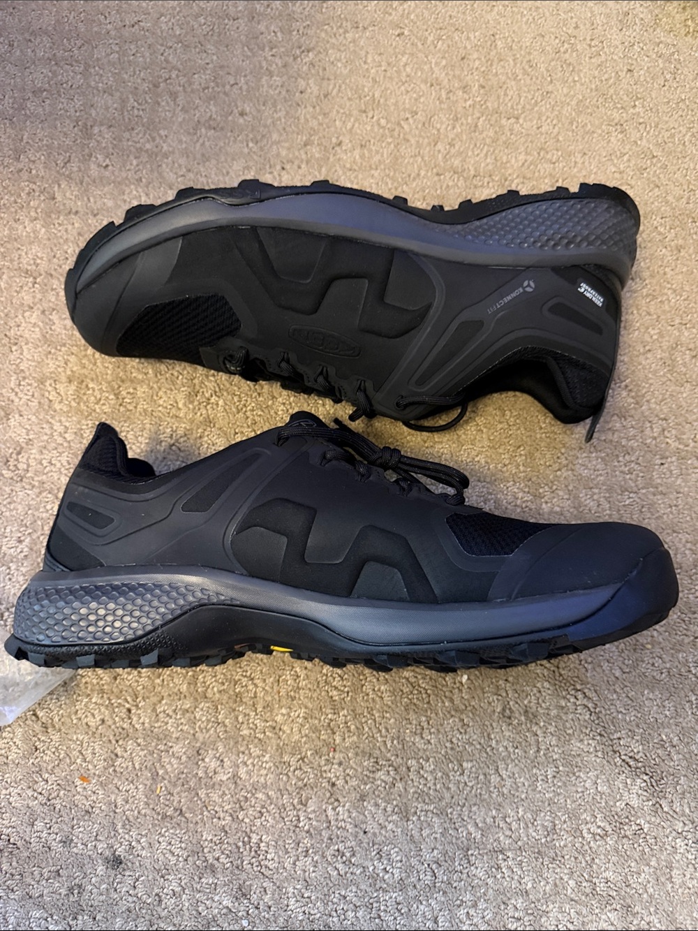 KEEN Men's Black Low-Top Trail Sneakers